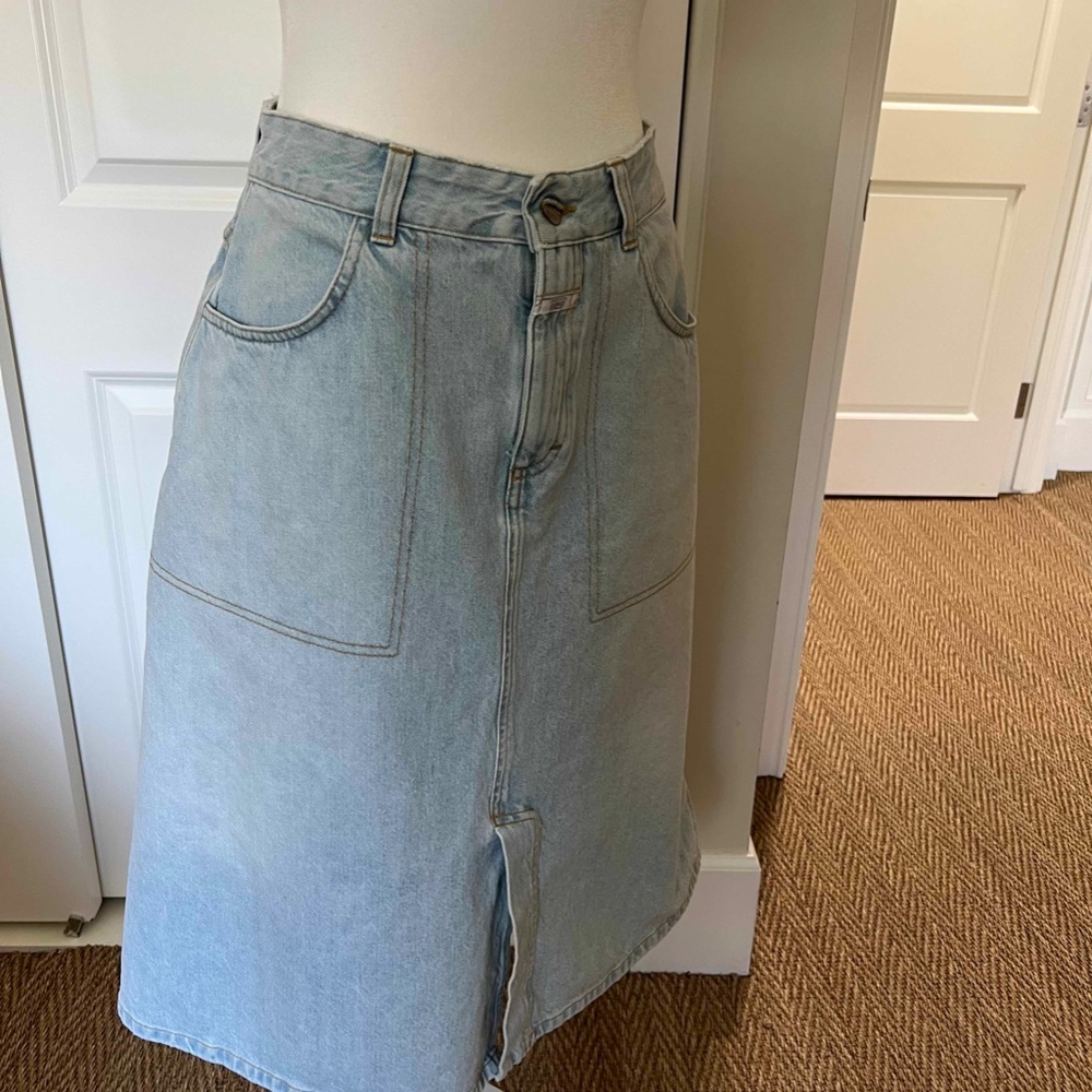 CLOSED Light Denim Skirt